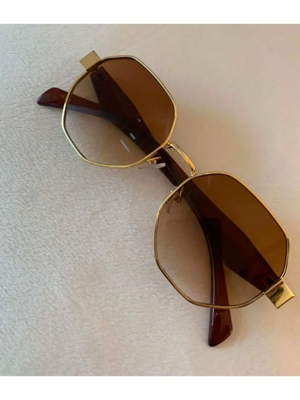 Unisex Vintage Style Octagonal Gold Frame Sunglasses W/ Gradient Tea Brown Lense